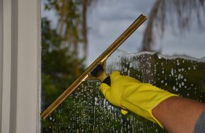 Mycie elewacji Katowice — bezpieczne i skuteczne czyszczenie ciśnieniowe